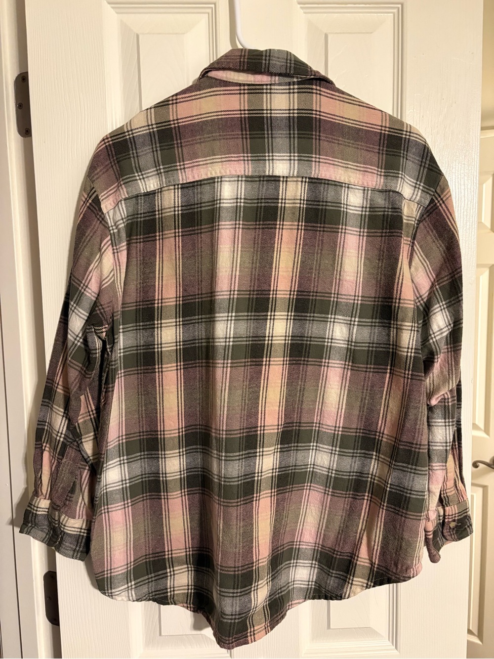 Old Navy The Boyfriend Shirt - Picture 2 of 3